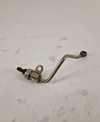 Toyota RAV 4 (XA40) Oil pressure sensor 8570936