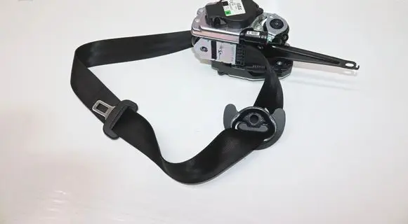 Audi A5 Front seatbelt 002L0000