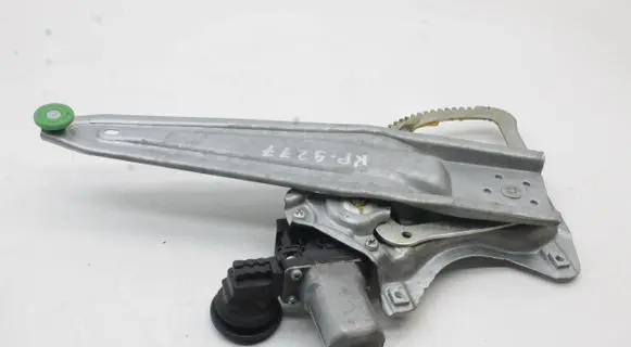 Toyota Auris E180 Rear door window regulator with motor 857100D100
