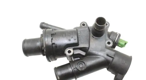 Ford Kuga II Thermostat housing 9803648780