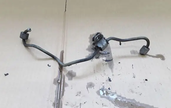 Citroen C-Crosser Fuel injector supply line/pipe NOCODE
