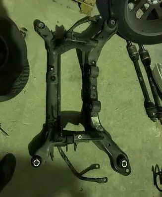 Volvo XC60 Rear subframe 3279694