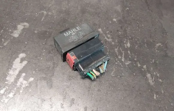 Peugeot 307 CC Other relay MR7