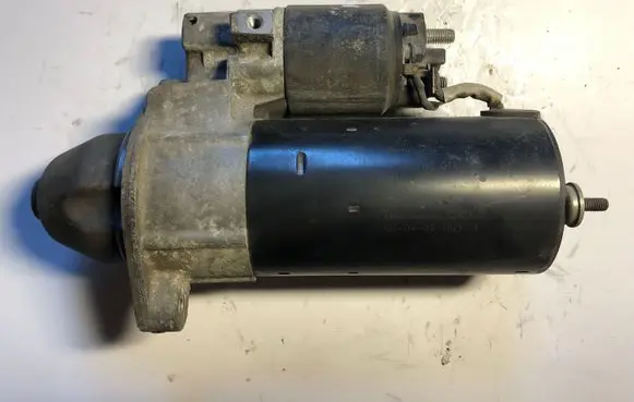 BMW 7 E65 E66 Starter motor 1729982 0001110071