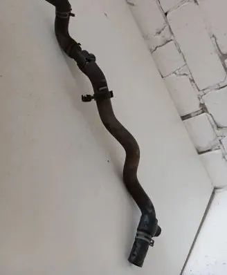 Volkswagen Transporter - Caravelle T4 Engine coolant pipe/hose 073122157F