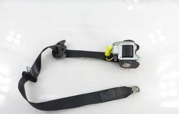 Volkswagen Golf V Front seatbelt 6002213100 1K4857705D
