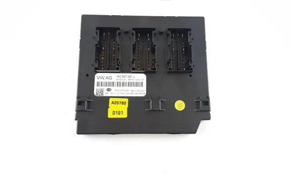Skoda Octavia Mk2 (1Z) Comfort/convenience module 1K0937087J 1K0937087