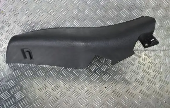 Opel Astra K Tailgate/trunk side cover trim 39049167