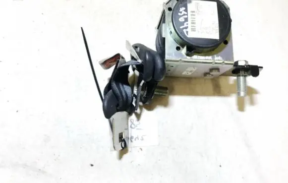 Mazda 3 I Middle seatbelt (rear) 