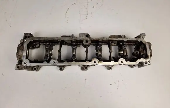 Citroen DS3 Engine head 9685177110