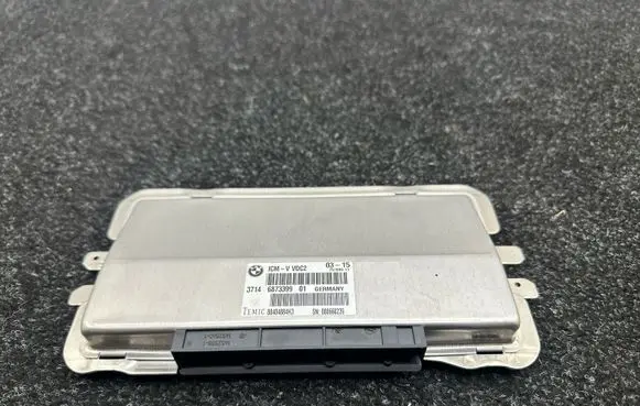 BMW 5 F10 F11 Suspension control unit/module 6873399