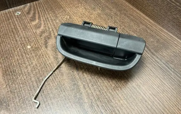 Mercedes-Benz Vito Viano W639 Tailgate trunk handle 6397600659