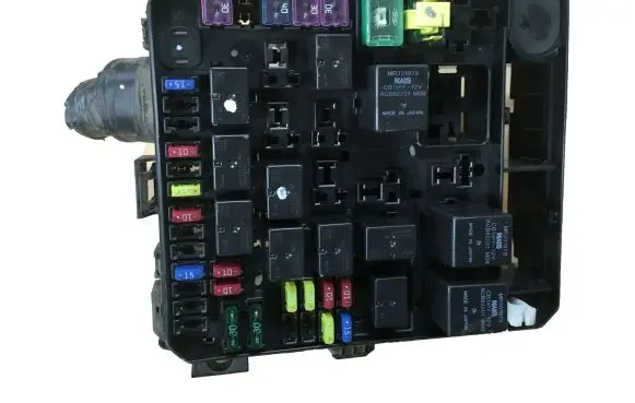 Mitsubishi Outlander Fuse module