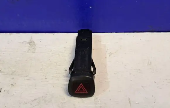 Volvo XC90 Hazard light switch 9123682