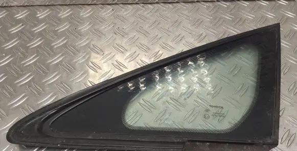 Toyota Verso Front triangle window/glass 43R00097