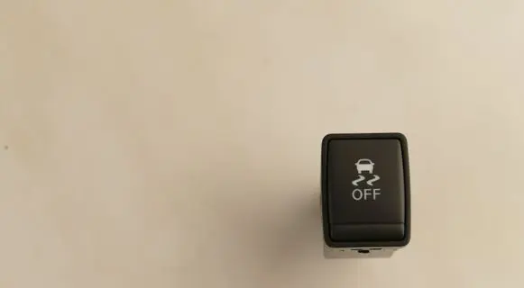 Nissan X-Trail T32 ESP (stability program) switch 4CL0A