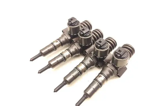 Audi A3 S3 8P Fuel injectors set 0414720404