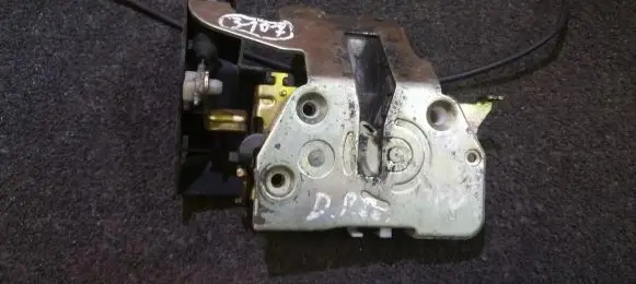 Mazda MPV Rear door lock