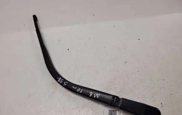 Mazda 6 Rear wiper blade arm