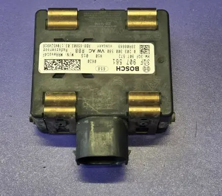 Volkswagen Golf VII Distronic sensor radar 0203300580 3QF907561