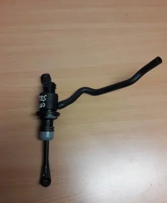 Renault Kadjar Clutch slave cylinder 306104BG1A