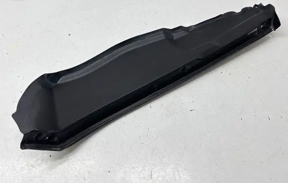 BMW X1 F48 F49 Fender end trim 51767329400 60829010