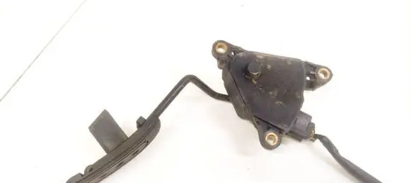 Nissan Micra Accelerator throttle pedal 18002AX700