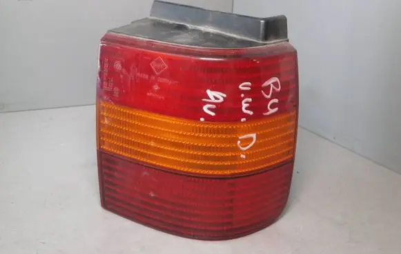 Volkswagen PASSAT B4 Rear/tail lights 3A9945112