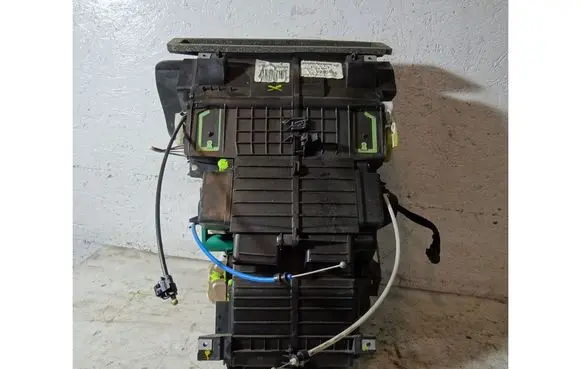 Dacia Sandero Interior heater climate box assembly 272709012R