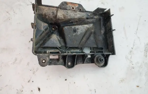 Battery box tray