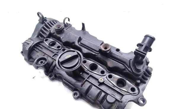 Mazda 3 III Rocker cam cover SH0110221
