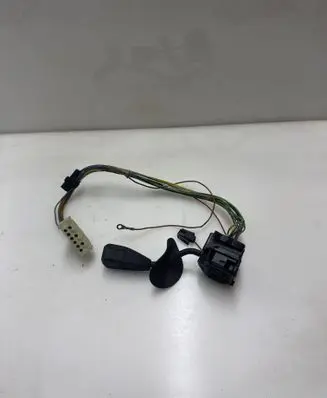 BMW 5 E34 Indicator stalk 8350690