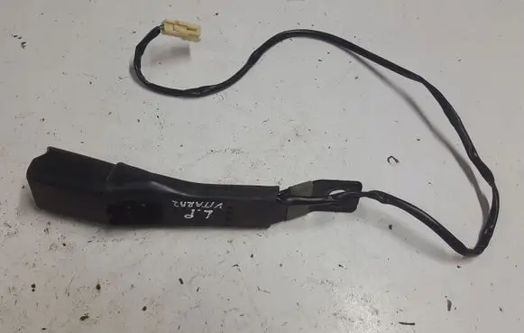 Suzuki Vitara (LY) Front seatbelt buckle