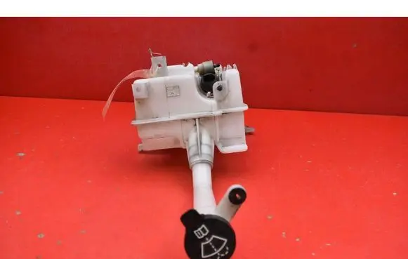 Opel Mokka Windshield washer fluid reservoir/tank 