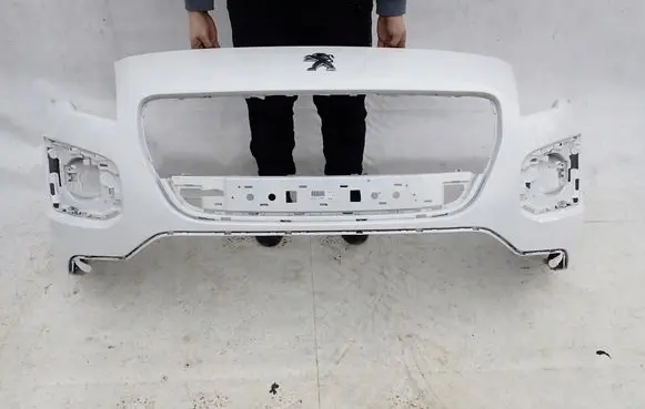Peugeot 3008 I Front bumper AA36693175