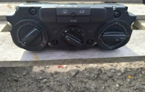 Volkswagen Caddy Climate control unit