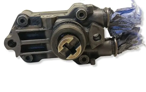 Mercedes-Benz A W169 Fuel injection high pressure pump A6110900350
