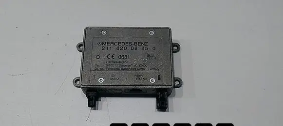 Mercedes-Benz E W211 Engine control unit/module 2118200885