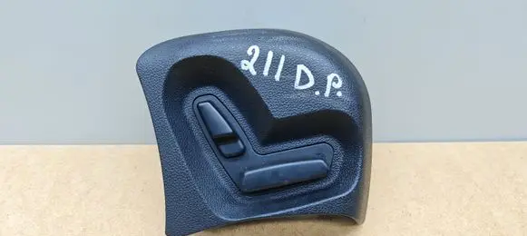 Mercedes-Benz E W211 Seat control switch 2118701110