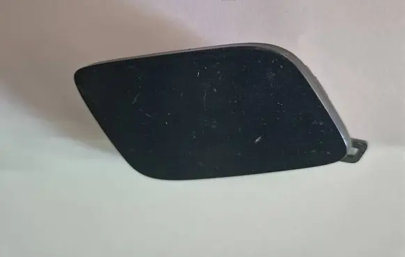 Volvo V40 Front tow hook cap/cover 3425399