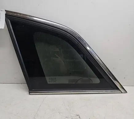 Opel Antara Rear side window