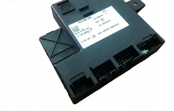 Volkswagen Touareg III Door control unit/module 7LA959244