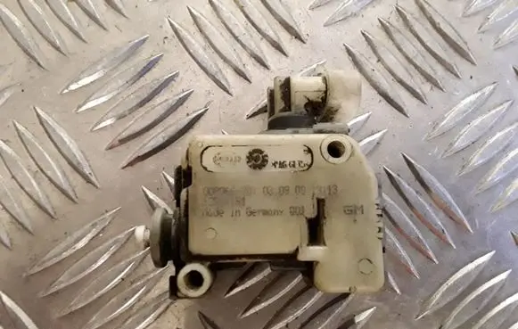 Opel Insignia A Fuel tank cap lock 008066701 13501151