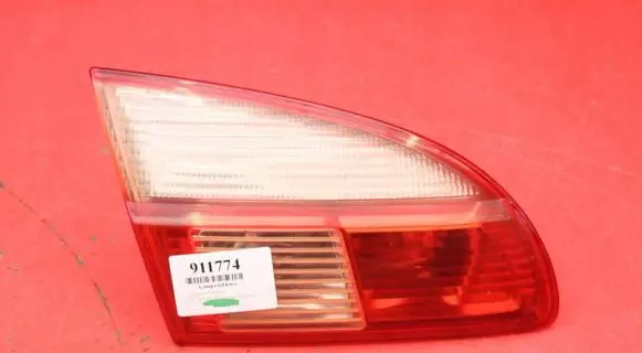 Toyota Avensis Verso Rear/tail lights 89022026