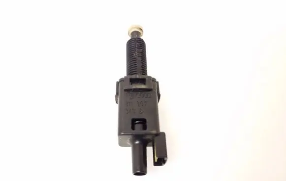 Volkswagen PASSAT B5 Other brake parts 811907 343B