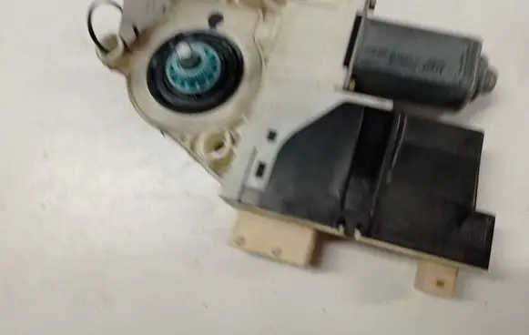 Citroen C5 Front door window regulator motor