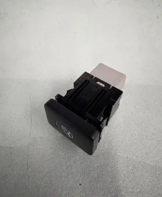 Mitsubishi Eclipse Cross Steering wheel heating switch 8612A050