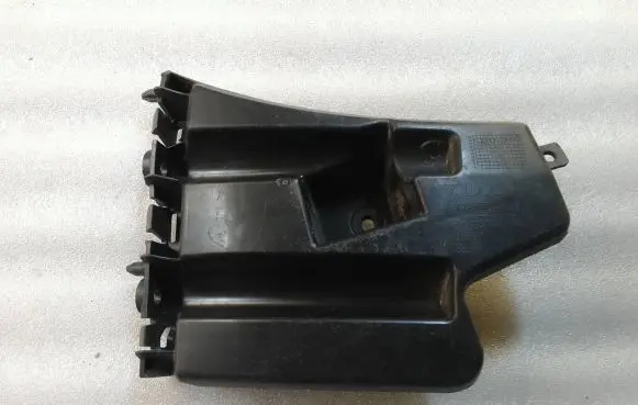Volvo S60 Front bumper mounting bracket 30796625 BP8BA