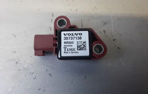 Volvo S40 Airbag deployment crash/impact sensor 30737138
