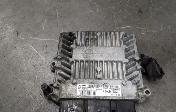 Ford Focus Engine control unit/module ECU 5WS40512B-T